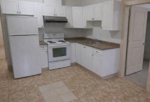 列治文 獨立屋一房單間 超便宜短期出租,共用廚房