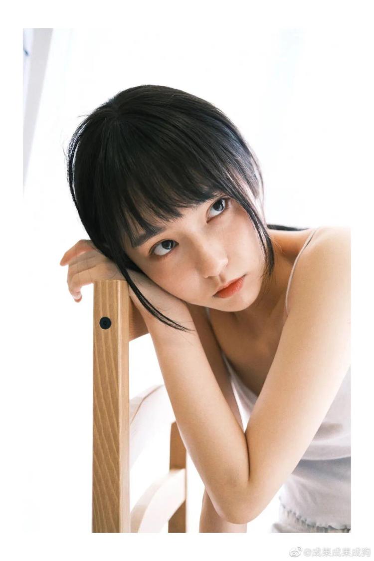 诸葛大力化身「高阶绿茶」性感晒照！纯欲大力真顶！ - 人在洛杉矶网LAPeople.com