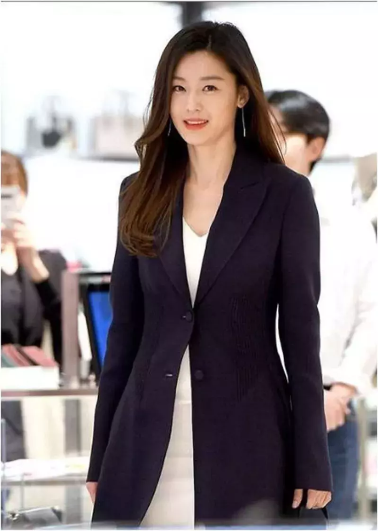 全智贤年收1470万美元力压金秀贤成为韩国最赚钱明星- 人在洛杉矶网LAPeople.com