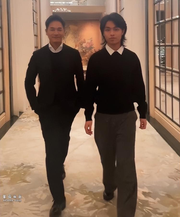 郭晋安16岁儿子罕露面！样貌成熟不像爸爸更像黄子华